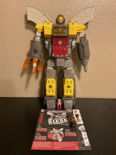 Transformers siege wfc29 titan - siege,